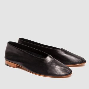 Martiniano slip-on black leather flat